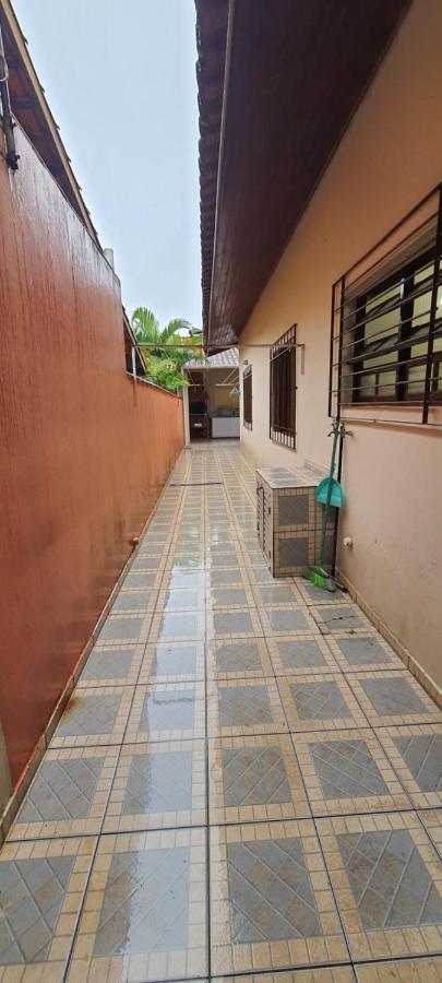 فيلا Peruíbeفي Casa Completa Com Piscina A 300 Metros Do Mar المظهر الخارجي الصورة