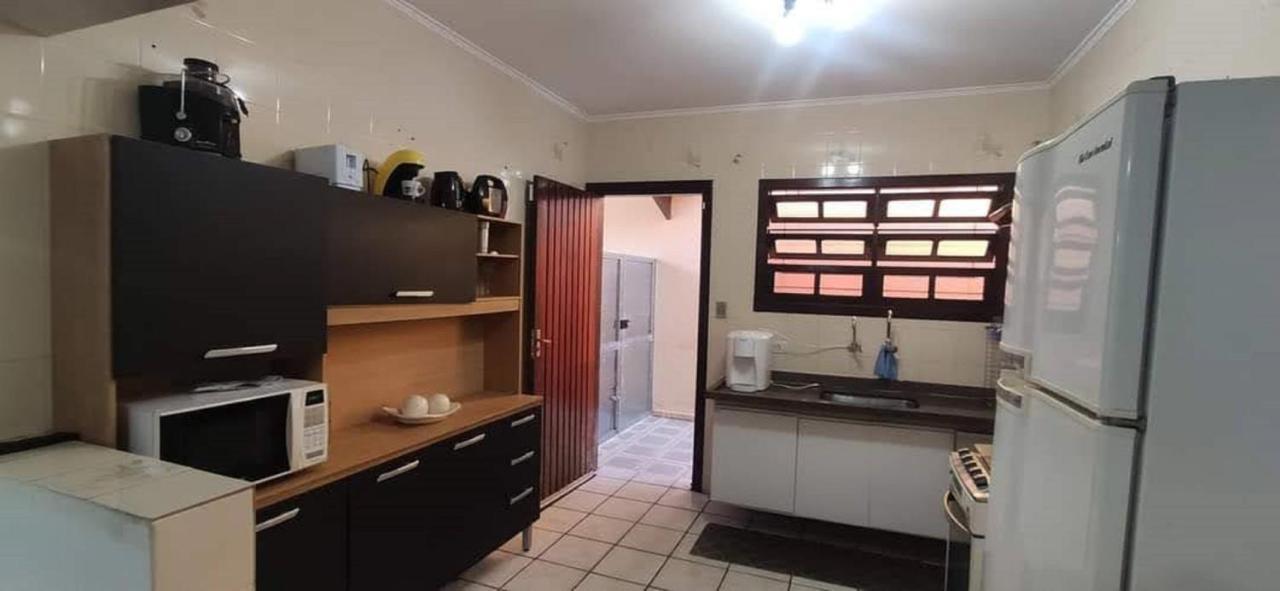 فيلا Peruíbeفي Casa Completa Com Piscina A 300 Metros Do Mar المظهر الخارجي الصورة