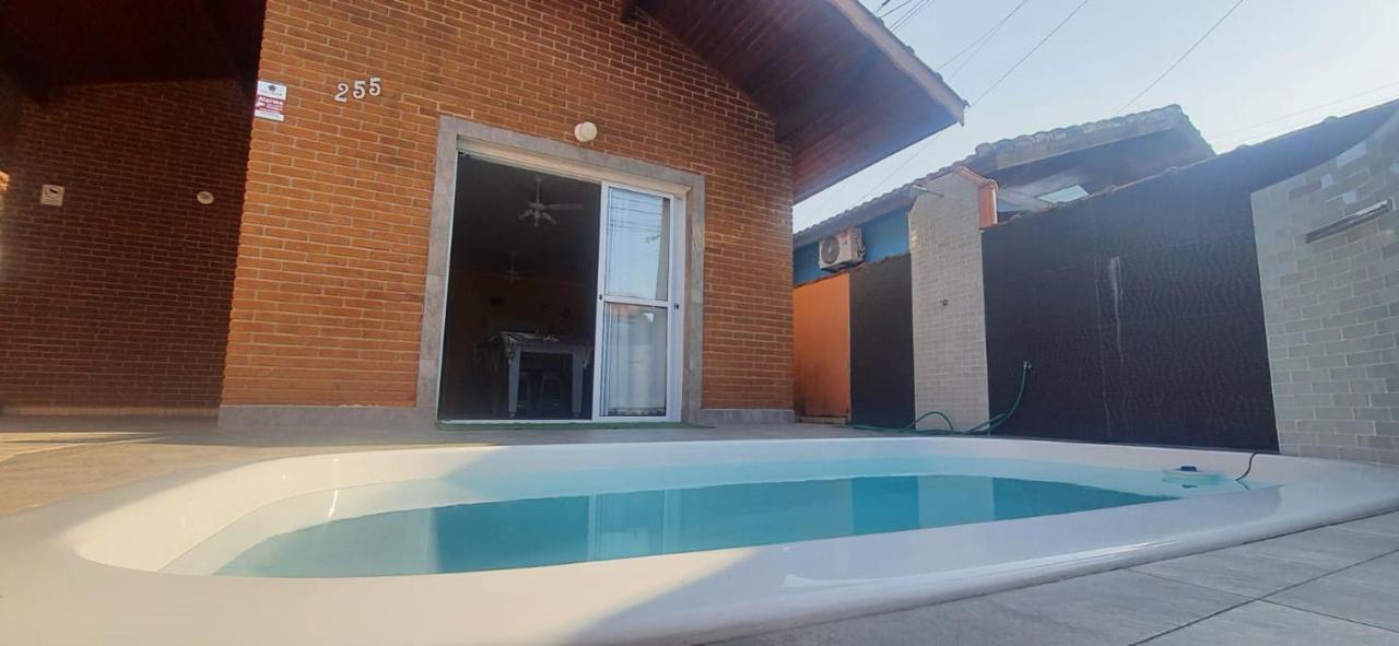 فيلا Peruíbeفي Casa Completa Com Piscina A 300 Metros Do Mar المظهر الخارجي الصورة
